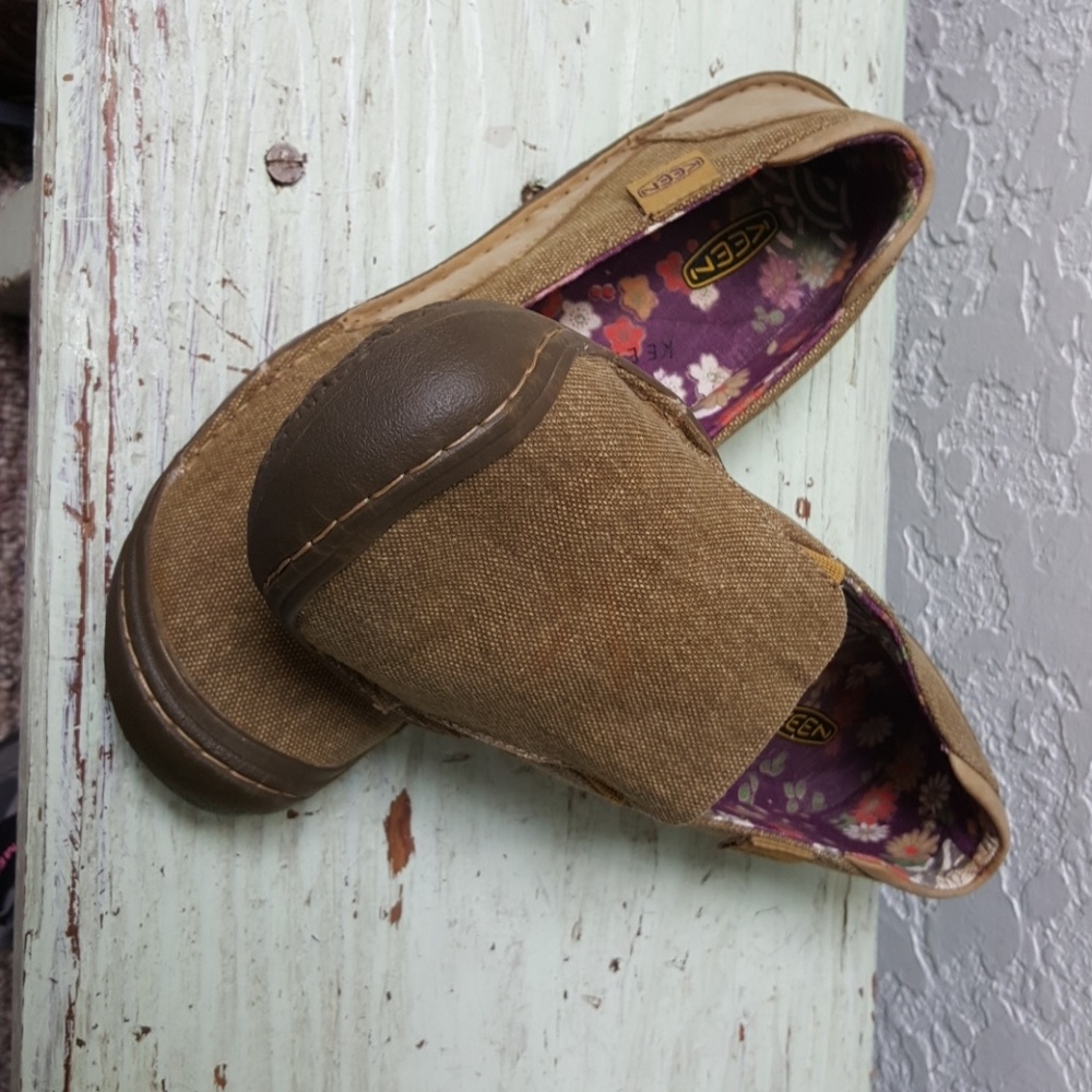Keen loafers